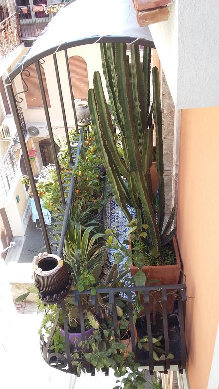 דירות Taormina Rainbow House מראה חיצוני תמונה