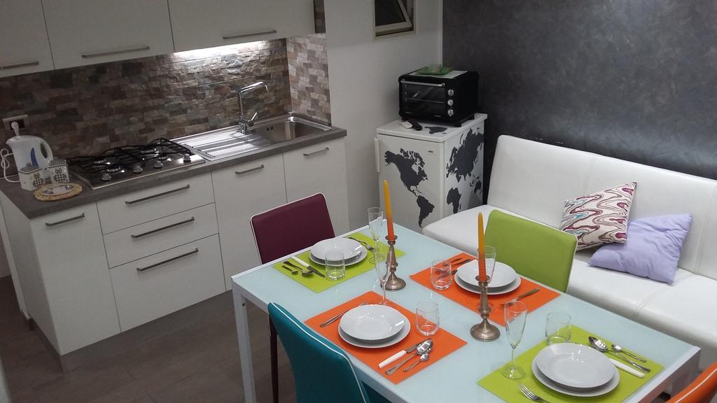 דירות Taormina Rainbow House מראה חיצוני תמונה