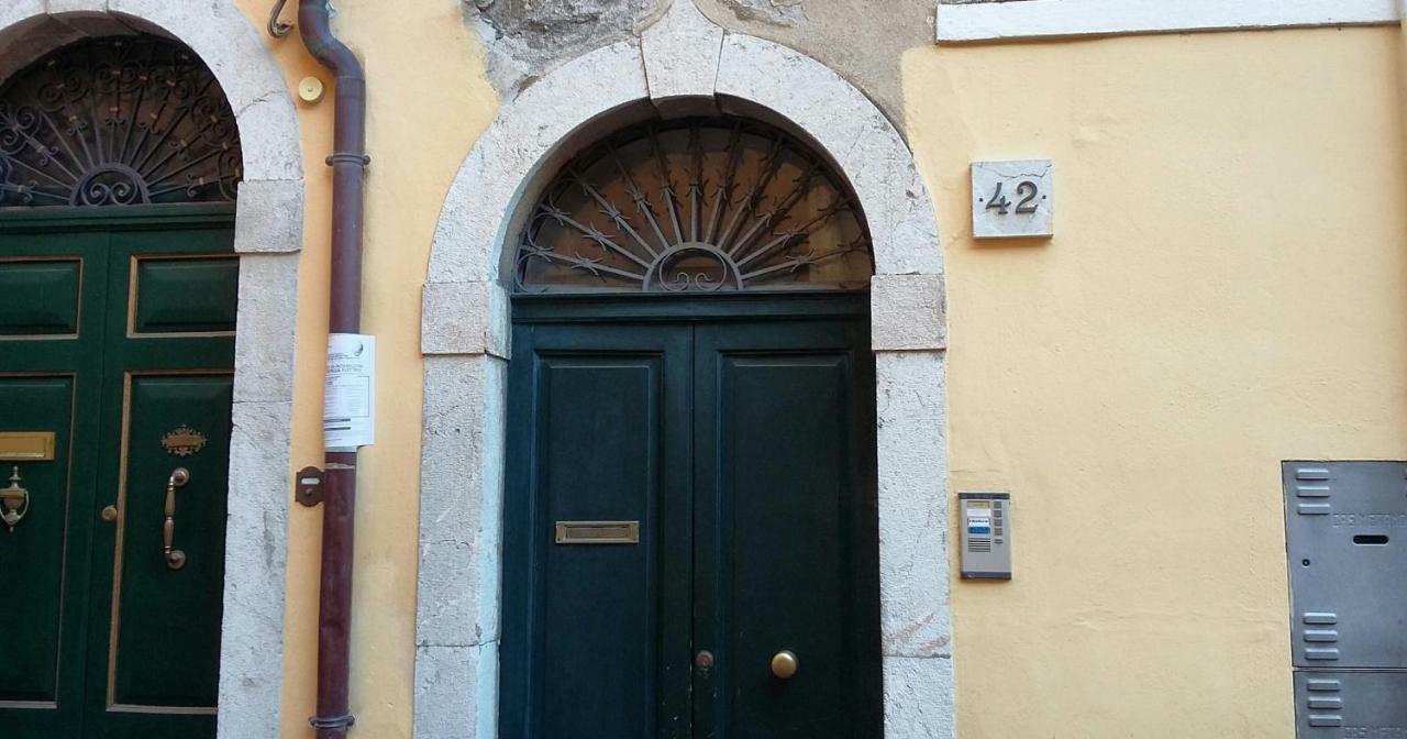 דירות Taormina Rainbow House מראה חיצוני תמונה